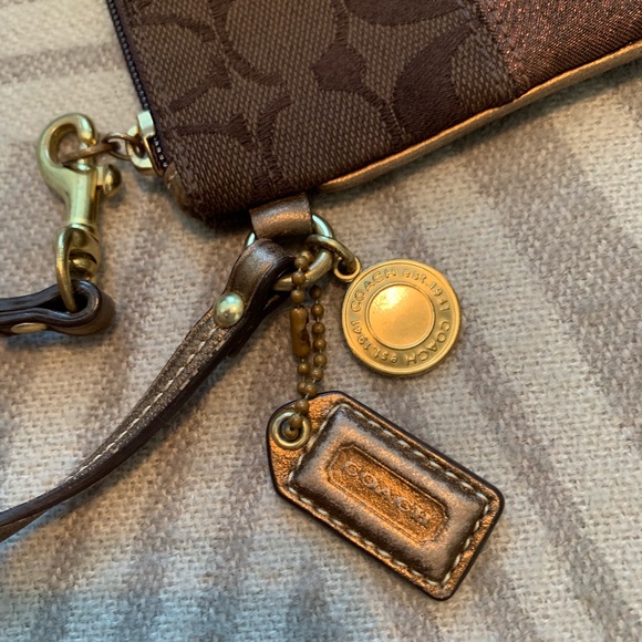 Coach Wristlet! - Picture 3 of 5